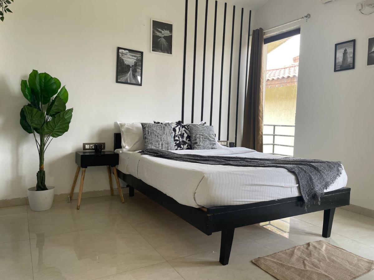 Eko Stay- Tropicana Villa Lonavala Eksteriør bilde